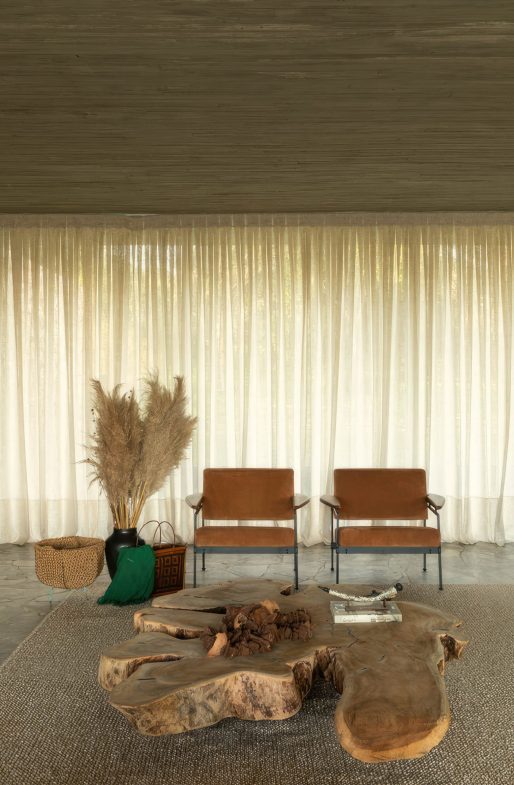 Lake House Modern Residence - Uberlandia, Minas Gerais, Brazil - 44
