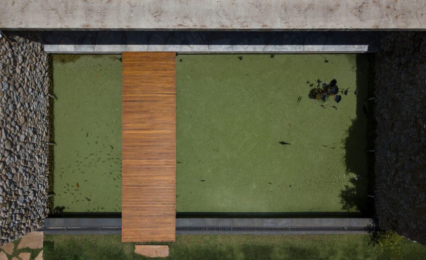 Lake House Modern Residence - Uberlandia, Minas Gerais, Brazil - 5