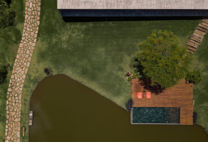 Lake House Modern Residence - Uberlandia, Minas Gerais, Brazil - 6