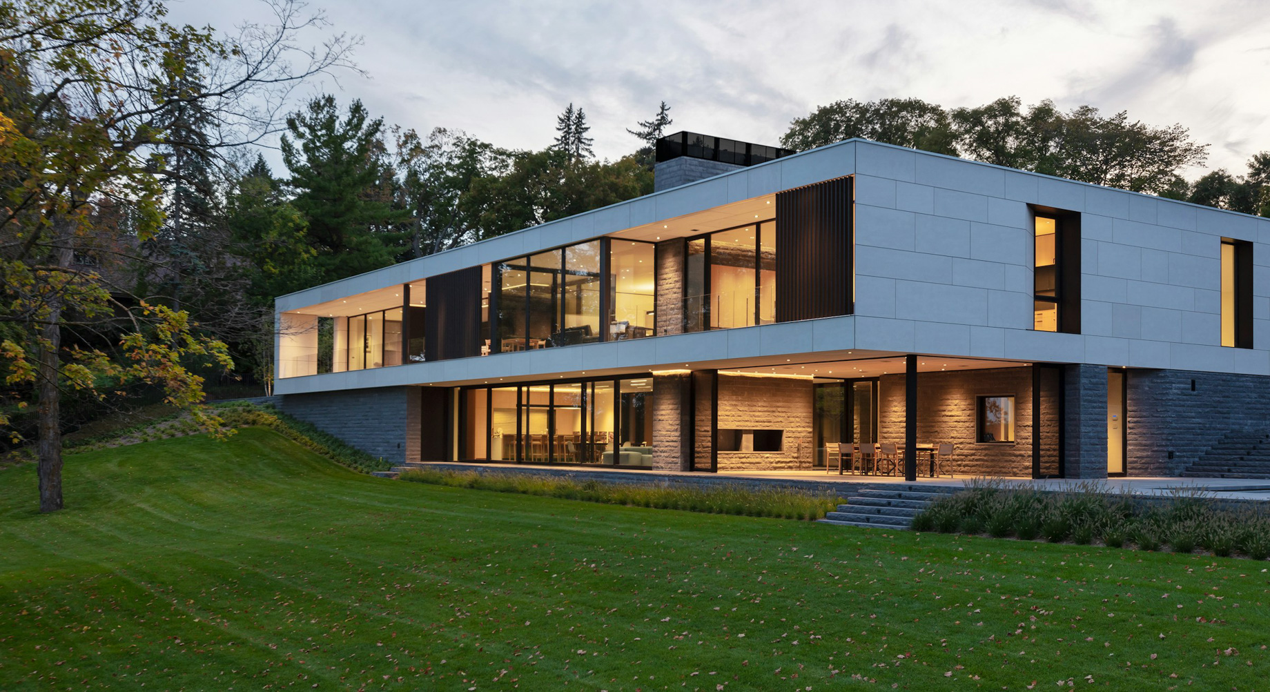 Bayside Lakefront Residence – Ferndale Rd S, Wayzata, MN, USA – 54