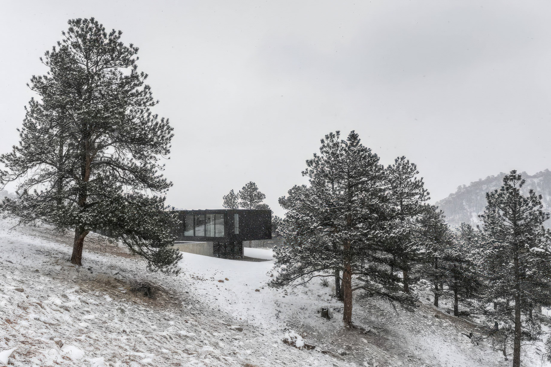 Blur House Mountain Retreat – Boulder, CO, USA – 38