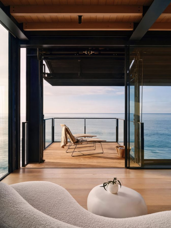 Carbon Beach House - 22008 Pacific Coast Highway, Malibu, CA, USA - 10