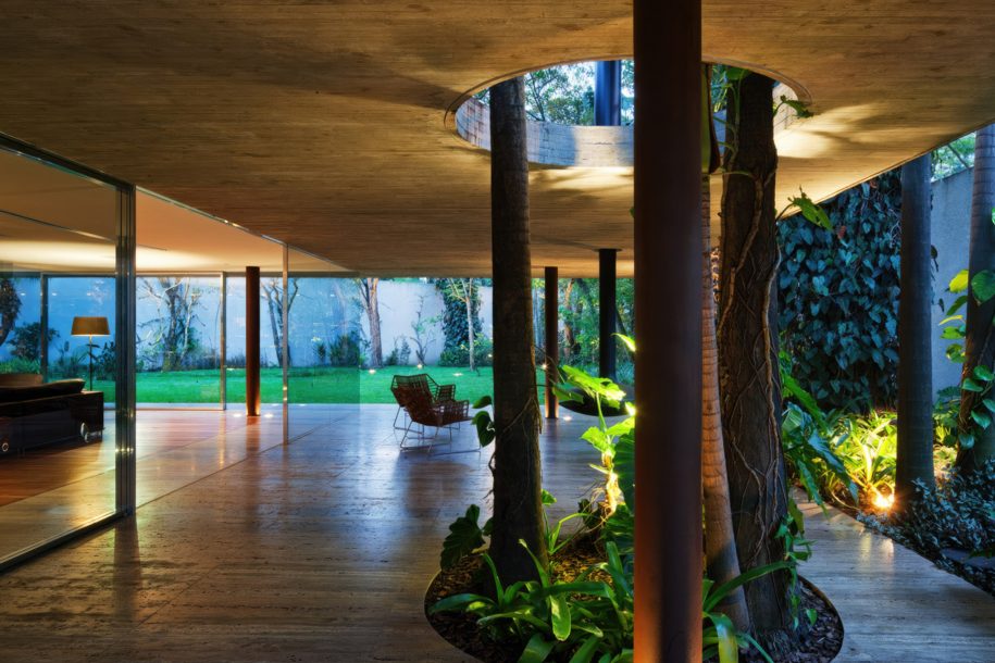 Casa Toblerone House - Sao Paulo, Brazil - 28