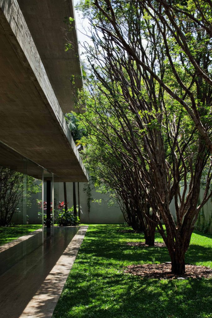Casa Toblerone House - Sao Paulo, Brazil - 6
