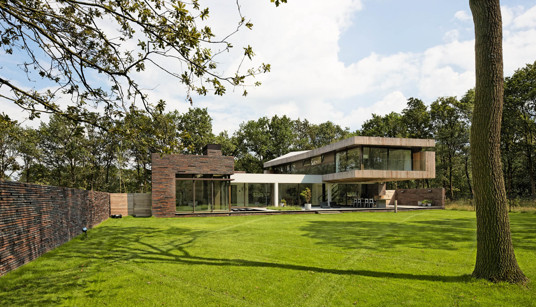 House at the Edge of a Forest – Heesch, Netherlands – 11