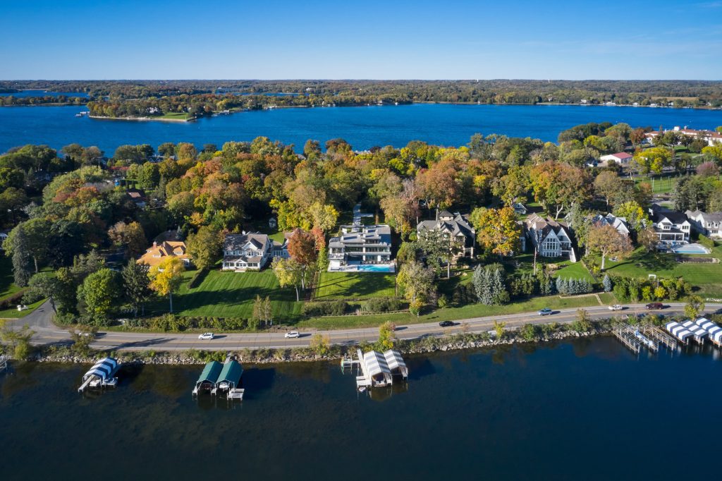 Lafayette Bay Lake Minnetonka Home - Wayzata, MN, USA - 10