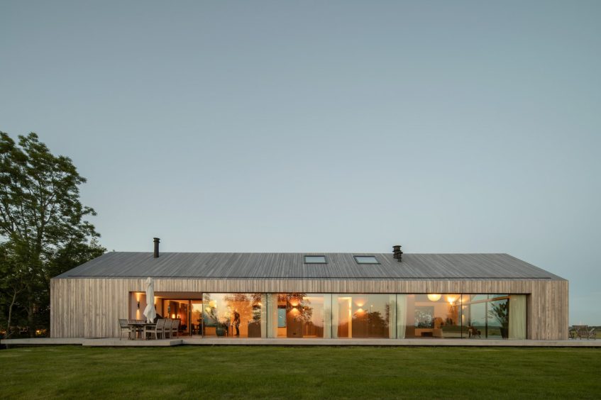 Meadow Modern Dike House - Maasland, Netherlands - 20