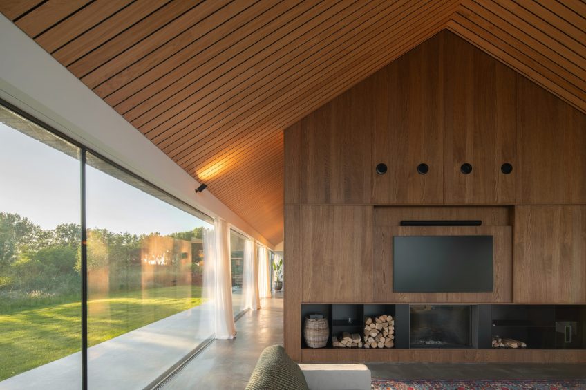 Meadow Modern Dike House - Maasland, Netherlands - 5