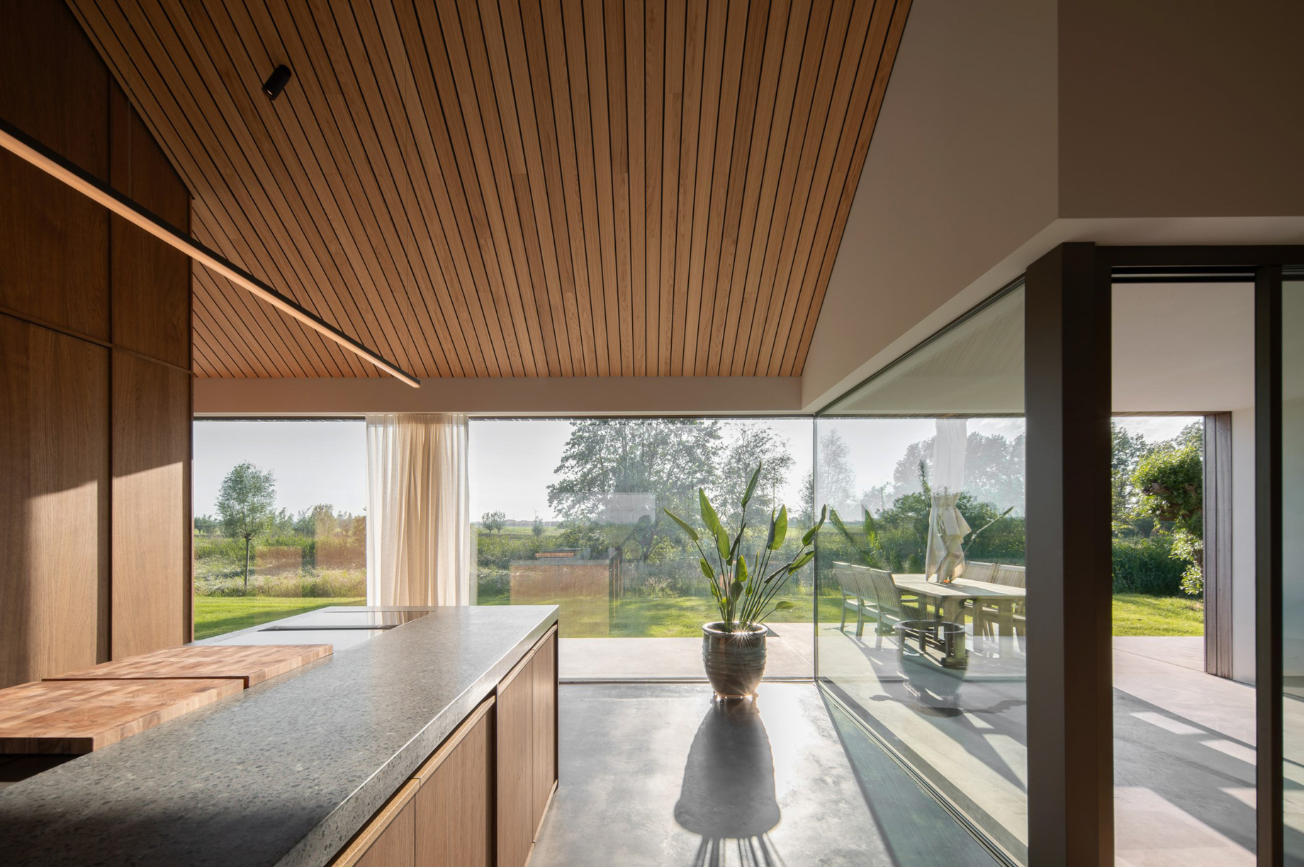 Meadow Modern Dike House – Maasland, Netherlands – 8