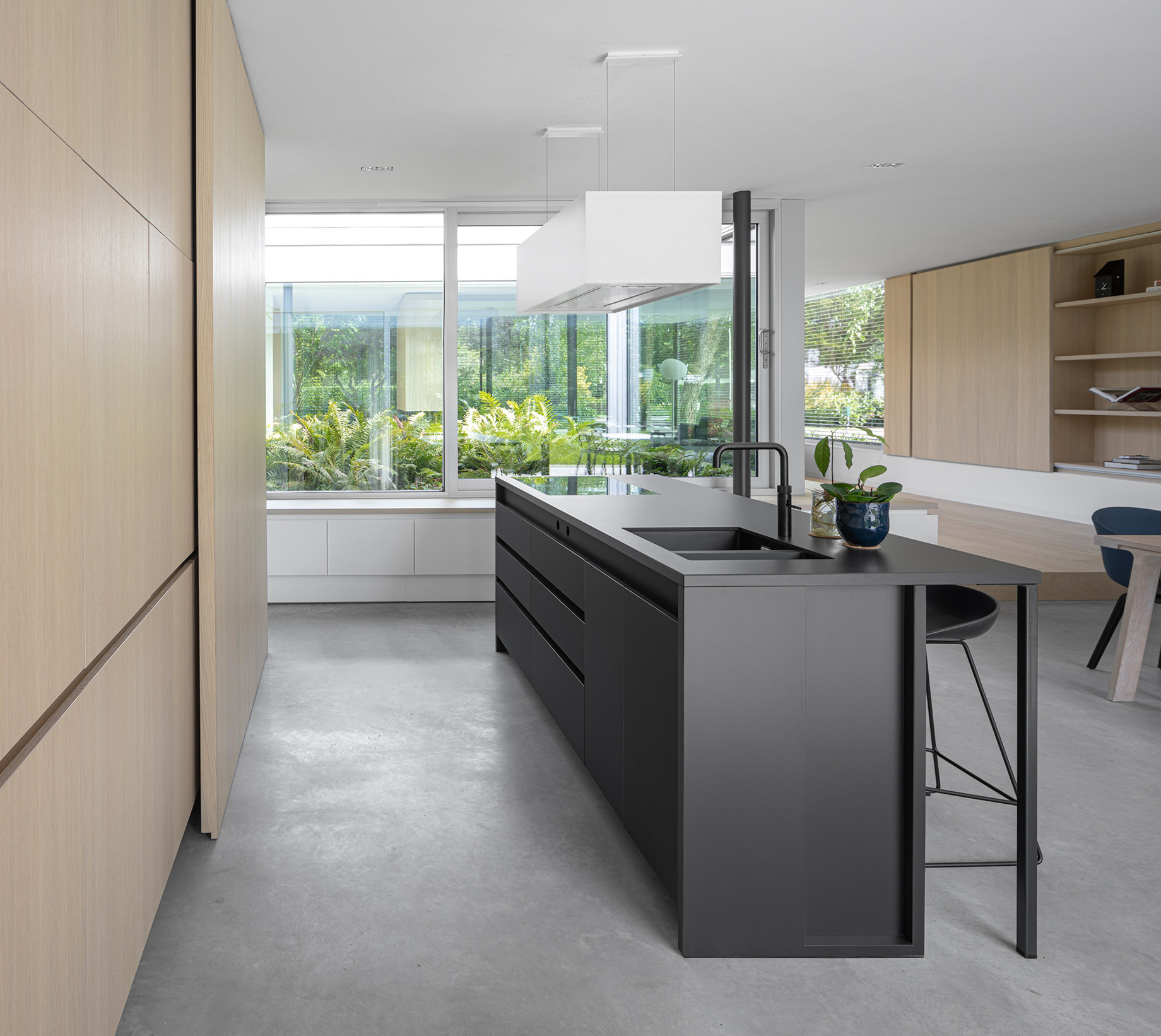 Outside In House Interior Courtyard Villa – Netherlands – 15