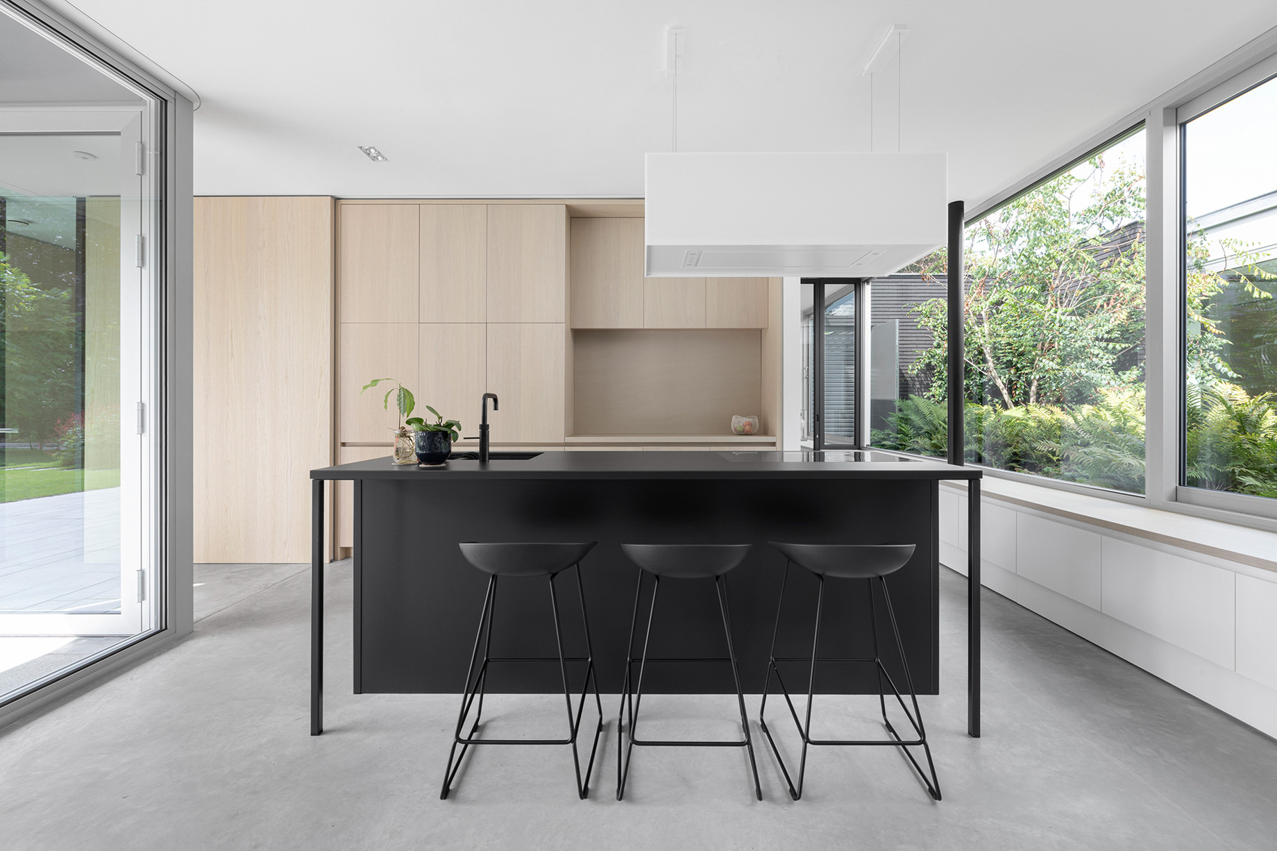Outside In House Interior Courtyard Villa – Netherlands – 16