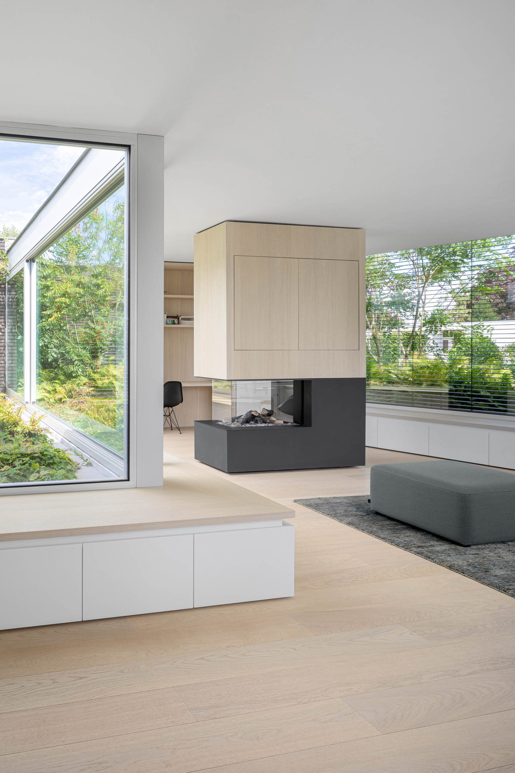 Outside In House Interior Courtyard Villa – Netherlands – 21