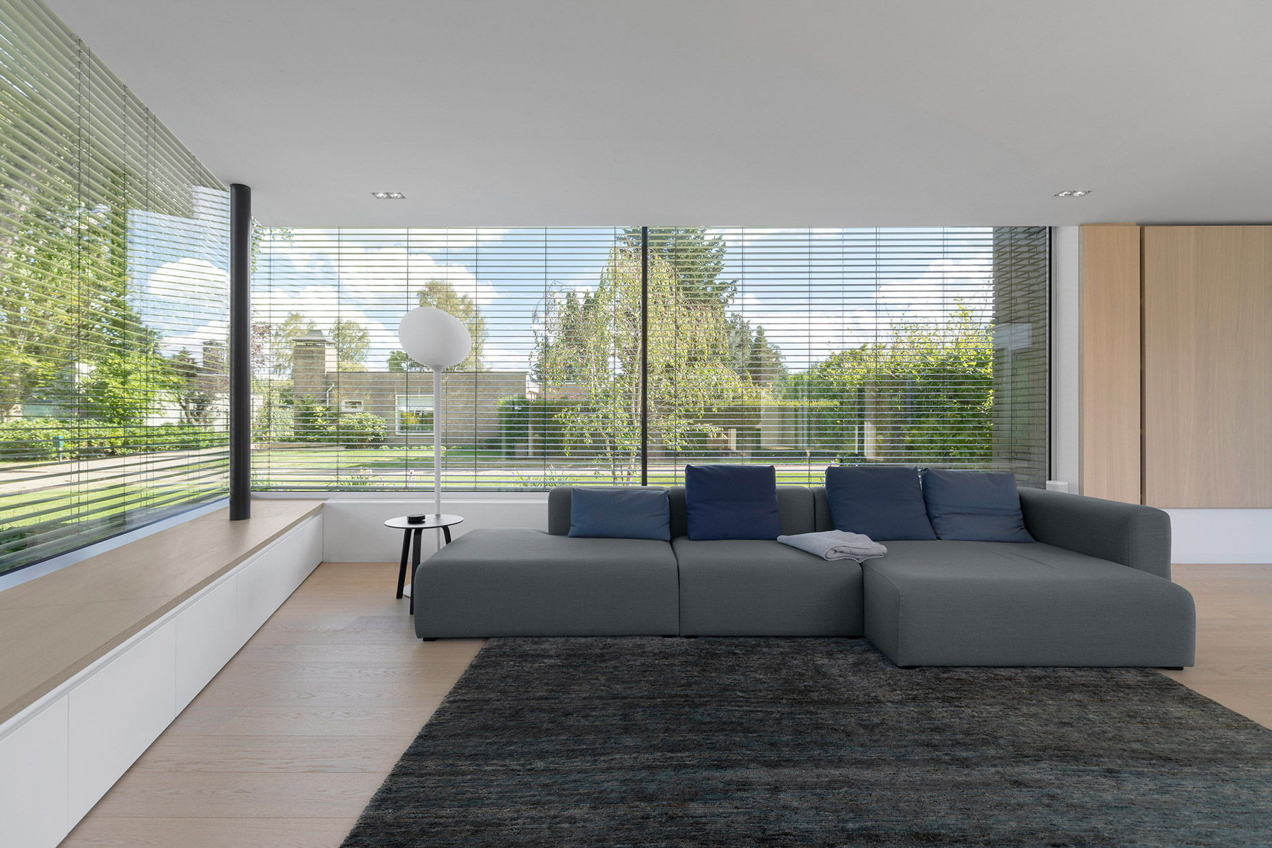 Outside In House Interior Courtyard Villa – Netherlands – 25