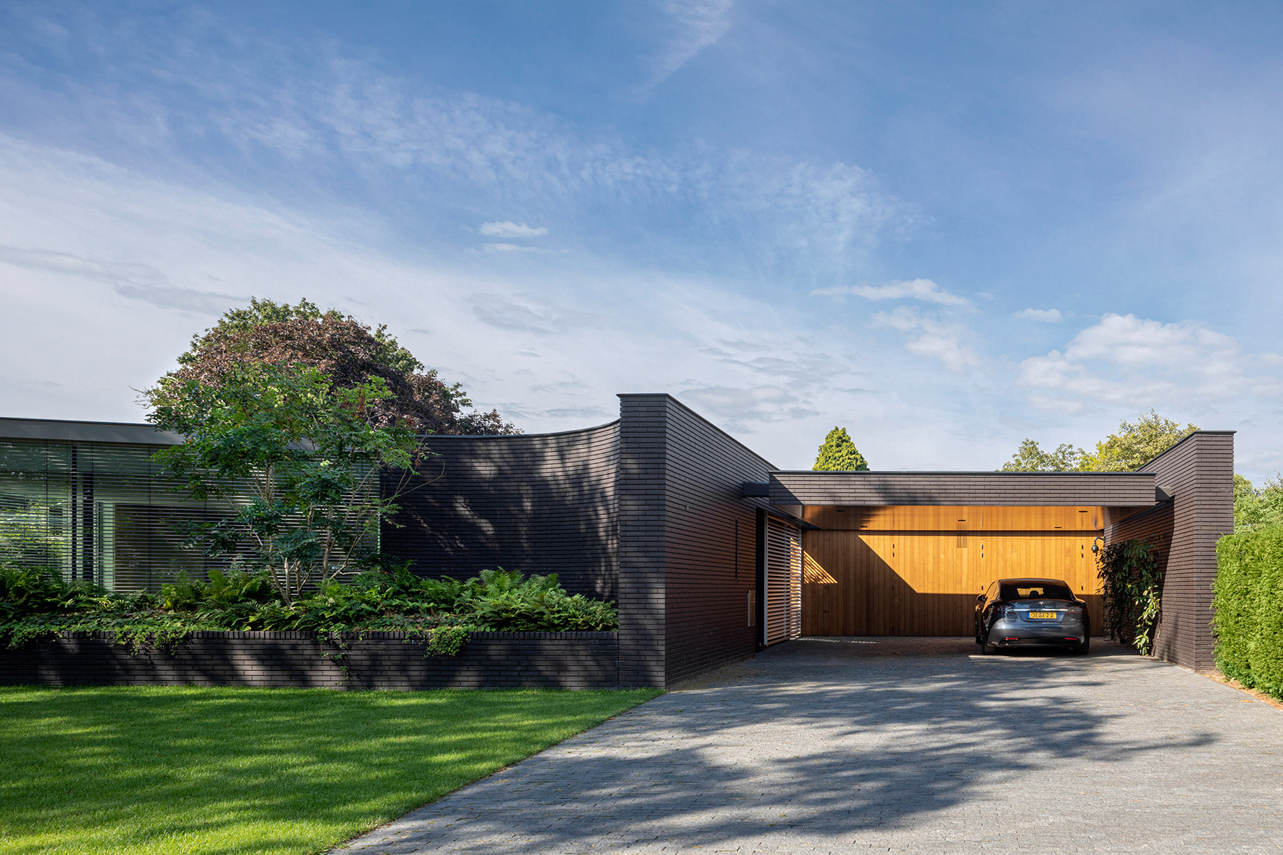 Outside In House Interior Courtyard Villa – Netherlands – 31