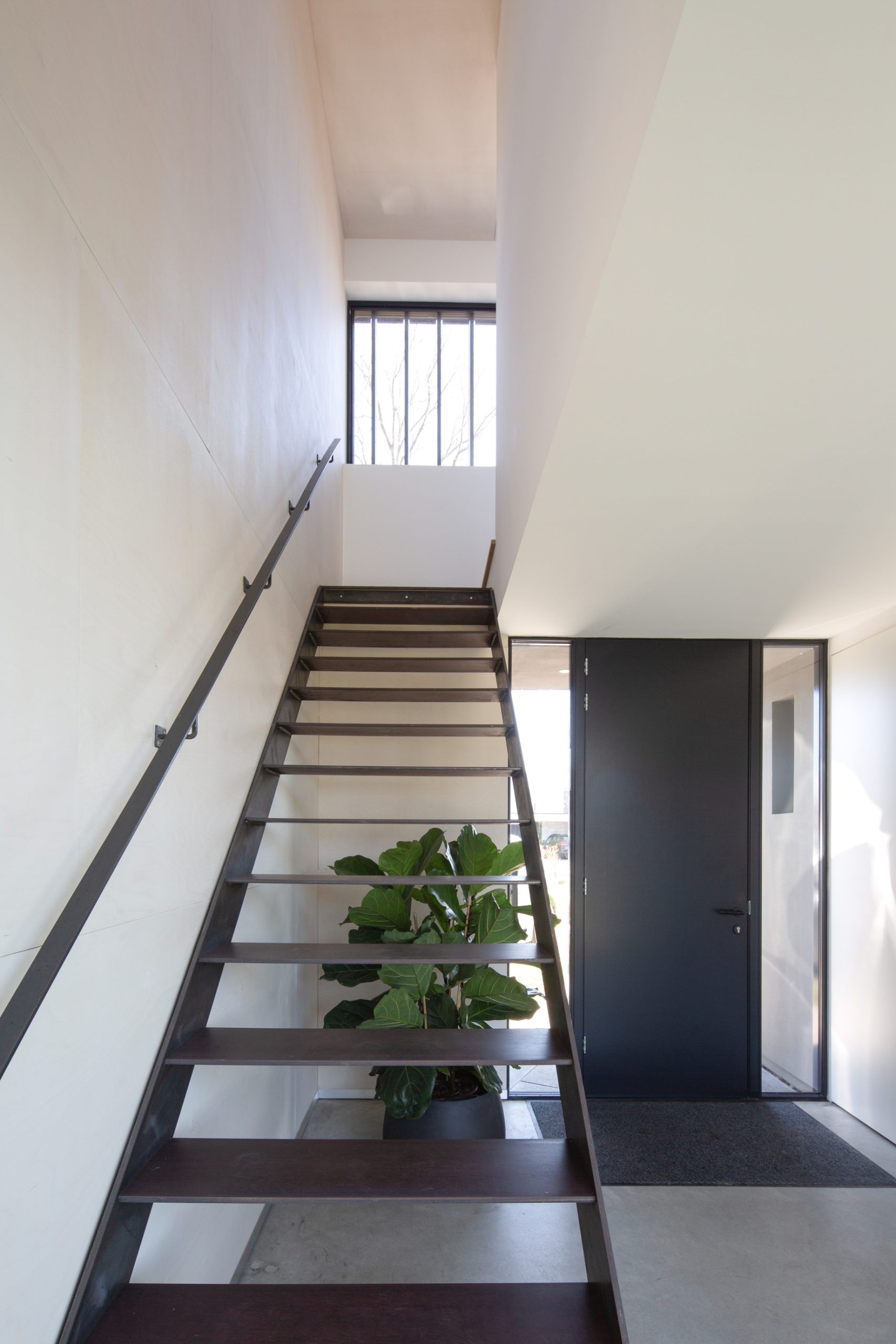 Silky Black House Villa – Berkel-Enschot, Netherlands – 13
