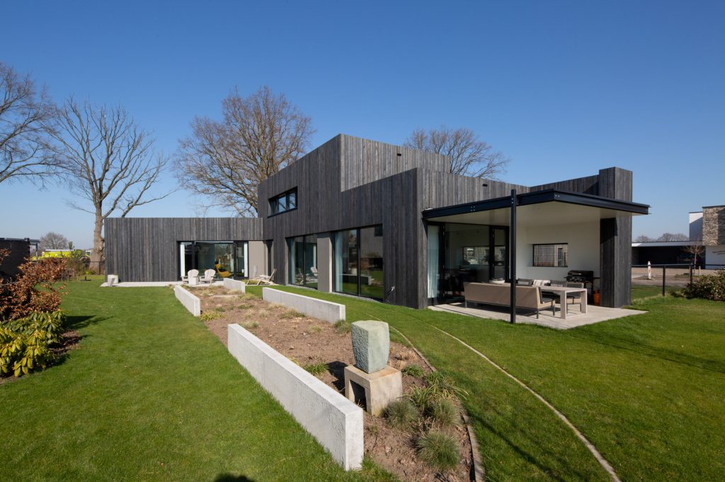 Silky Black House Villa - Berkel-Enschot, Netherlands - 18