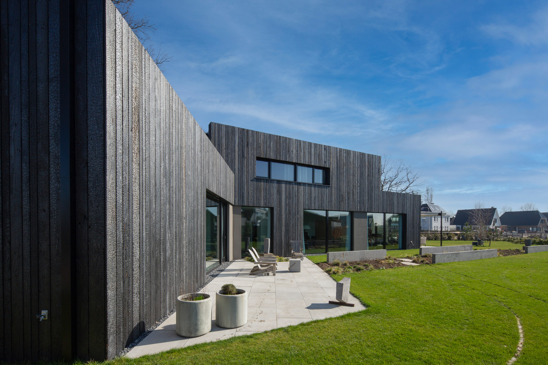 Silky Black House Villa – Berkel-Enschot, Netherlands – 19