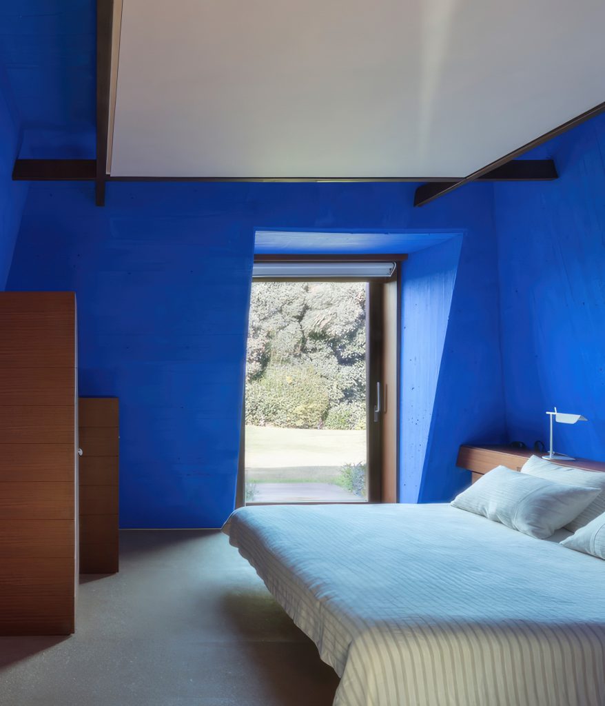 Three Brutalist Luxury Villas - Costa Smeralda, Portisco, Sardinia, Italy - 32