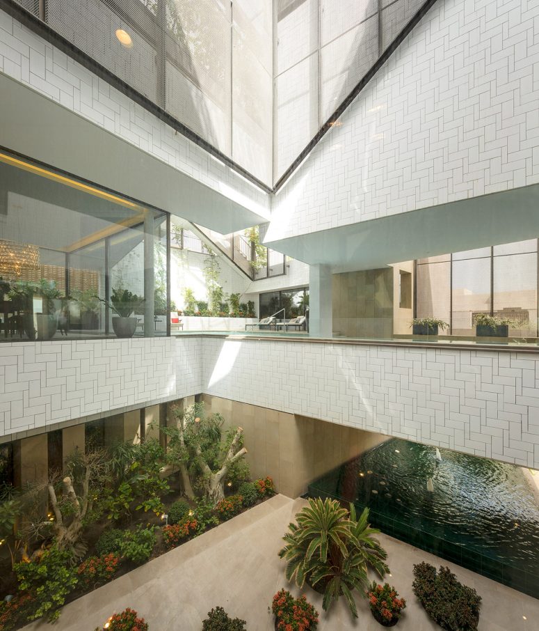 Three Gardens House Villa - Al Funaitees, Kuwait - 16
