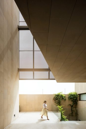 Three Gardens House Villa - Al Funaitees, Kuwait - 44