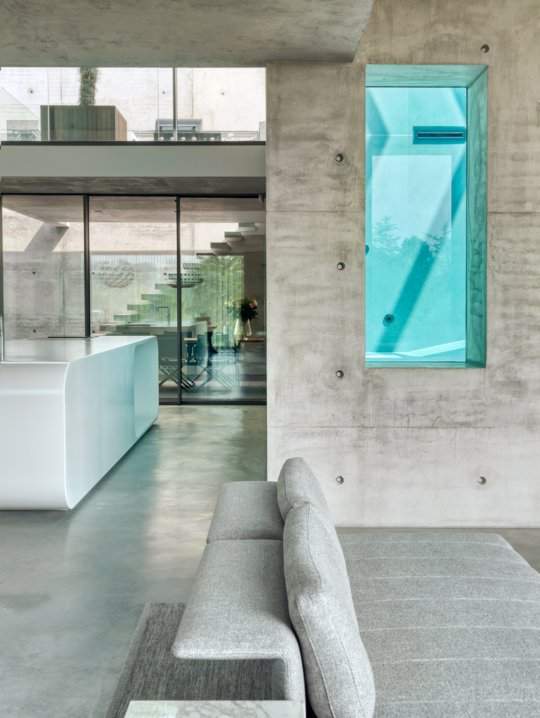 Villa 22 Aquarium-like Indoor Pool Residence – Meuse River, Netherlands – 13