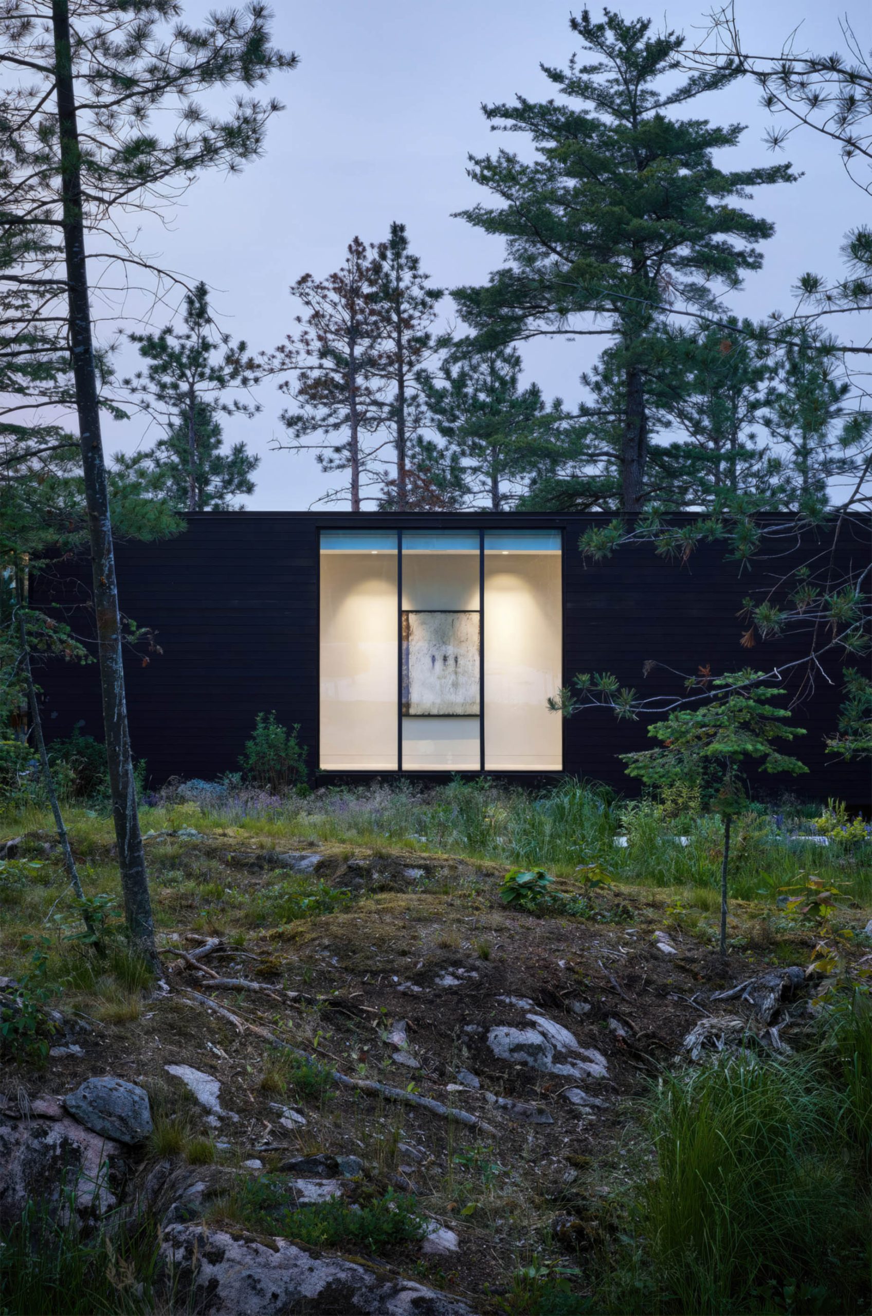 X House Ultra-Modern Lake Superior Retreat – Marquette, MI, USA – 18