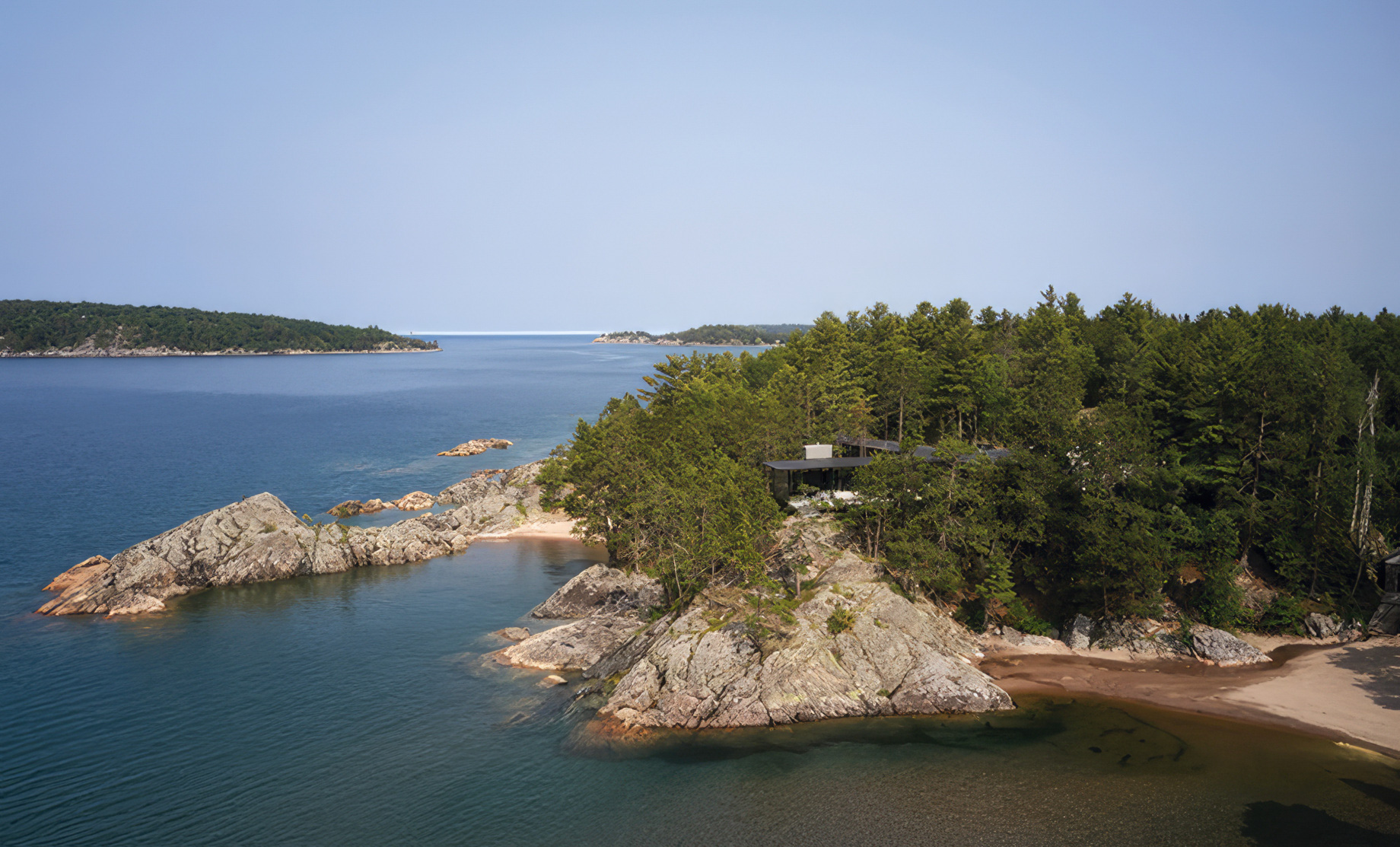 X House Ultra-Modern Lake Superior Retreat – Marquette, MI, USA – 2