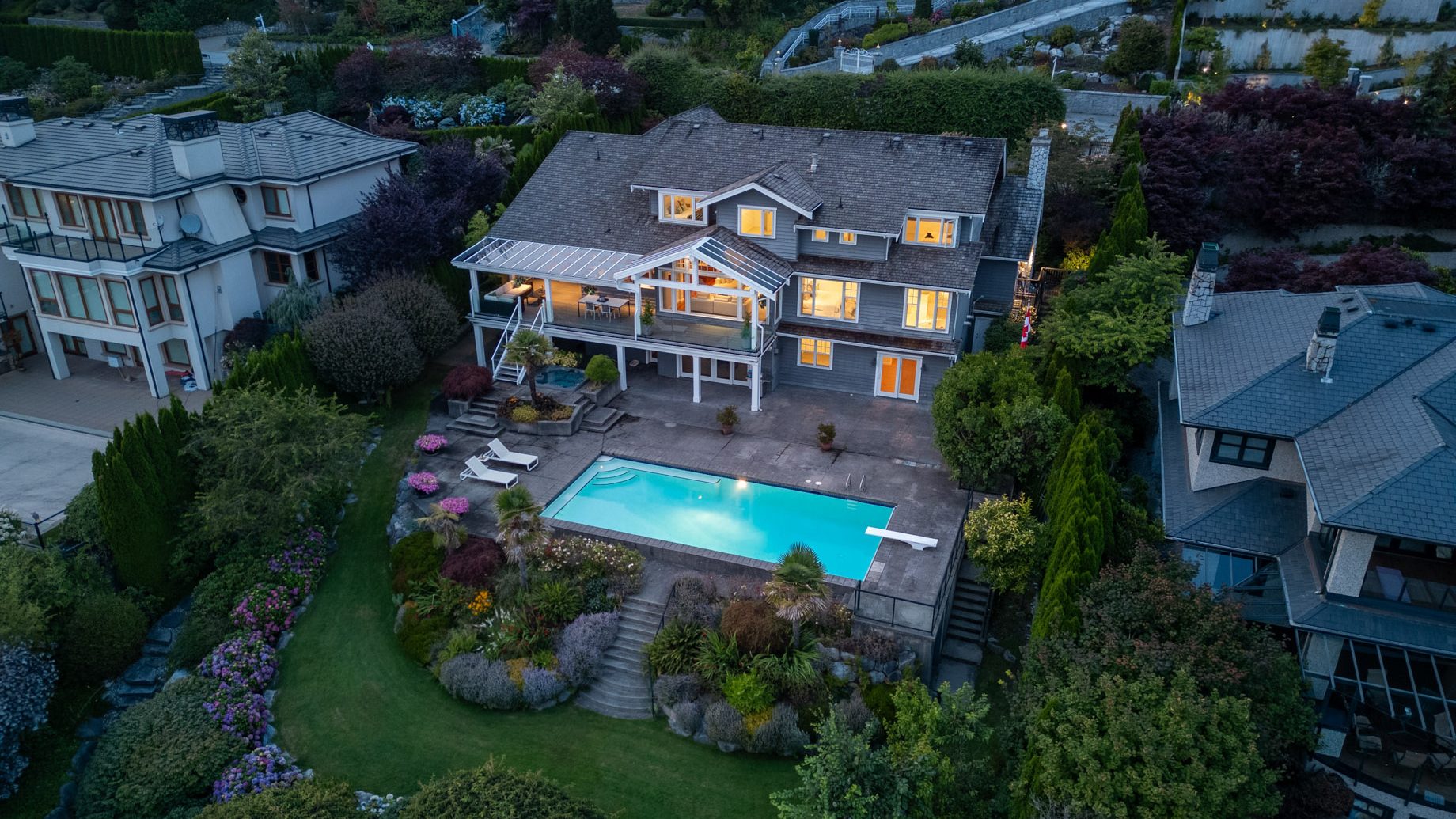970 King Georges Way, West Vancouver, BC, Canada 🇨🇦 – Alfie Yang