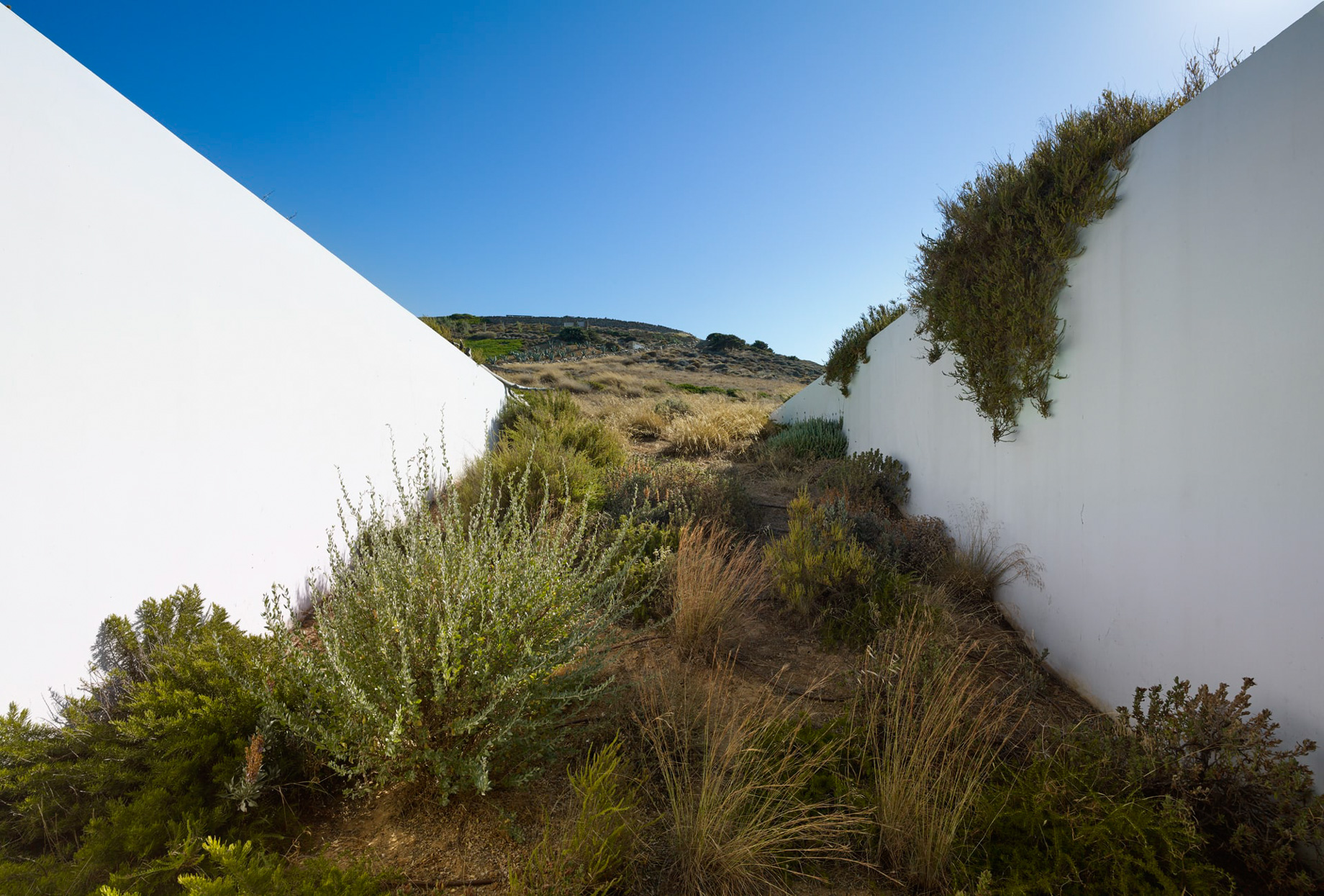 Aloni Vernacular Stone Wall House – Antiparos Island, Greece – 12