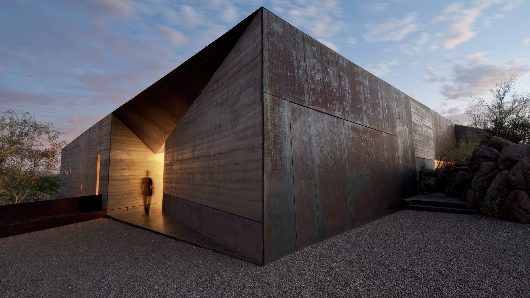 Desert Courtyard House of Doors – E Relic Rock Rd, Scottsdale, AZ, USA 🇺🇸
