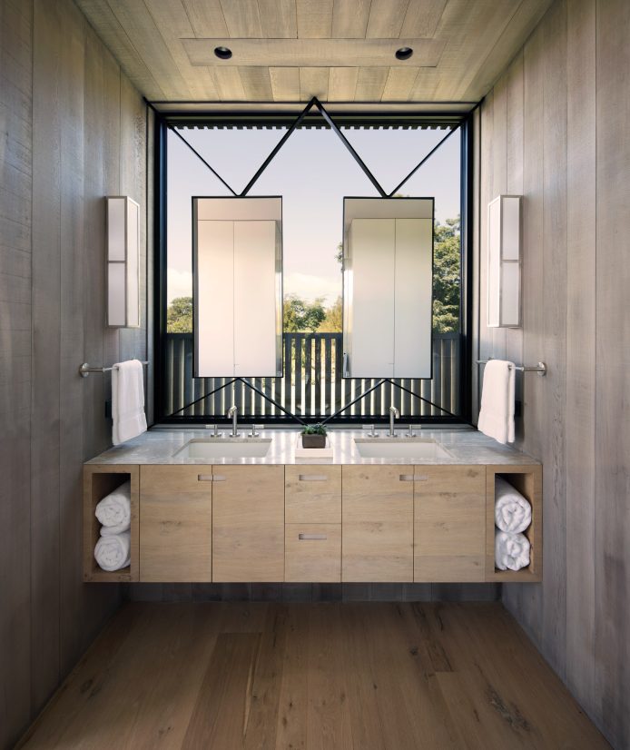 Georgica Cove Farmhouse Residence - La Forest Ln, East Hampton, NY, USA - 10