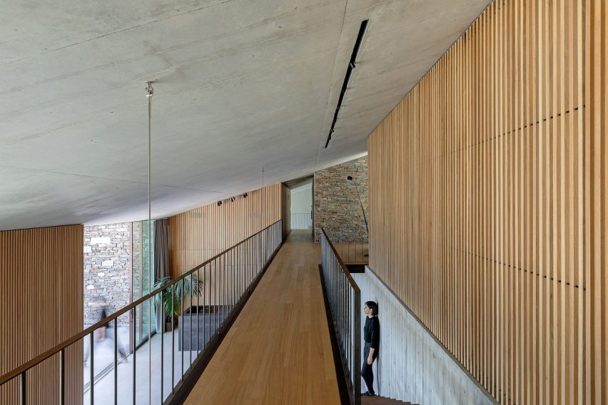NCaved House Embedded Cliffside Villa - Serifos Island, Greece - 12