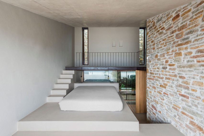 NCaved House Embedded Cliffside Villa - Serifos Island, Greece - 27