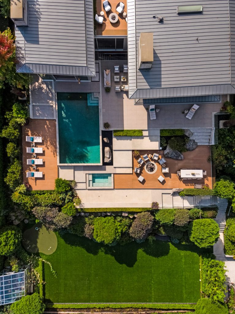 Pacific Spirit Art Estate Residence - Newton Wynd, Vancouver, BC, Canada - 41