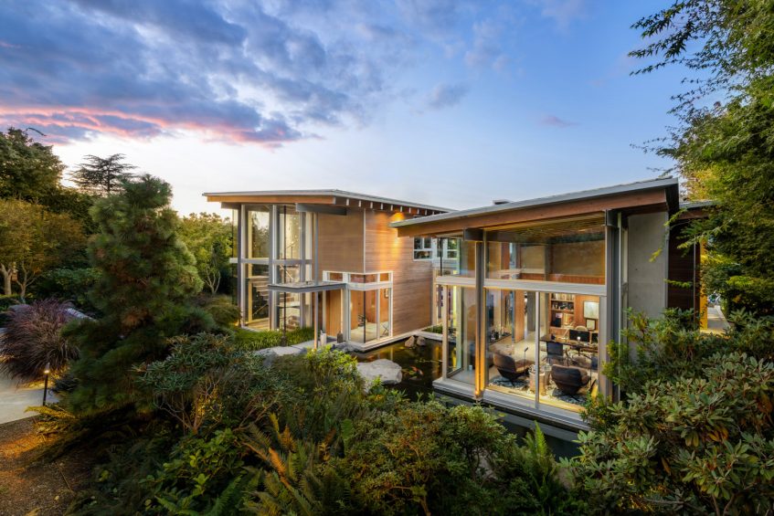 Pacific Spirit Art Estate Residence - Newton Wynd, Vancouver, BC, Canada - 47