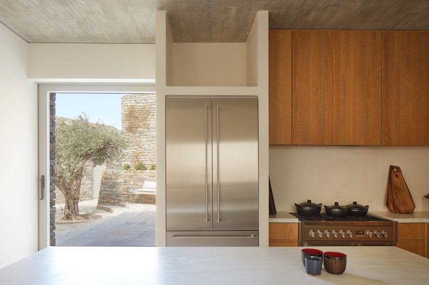 Ridge House Embedded Hillside Villa - Antiparos Island, Greece - 11