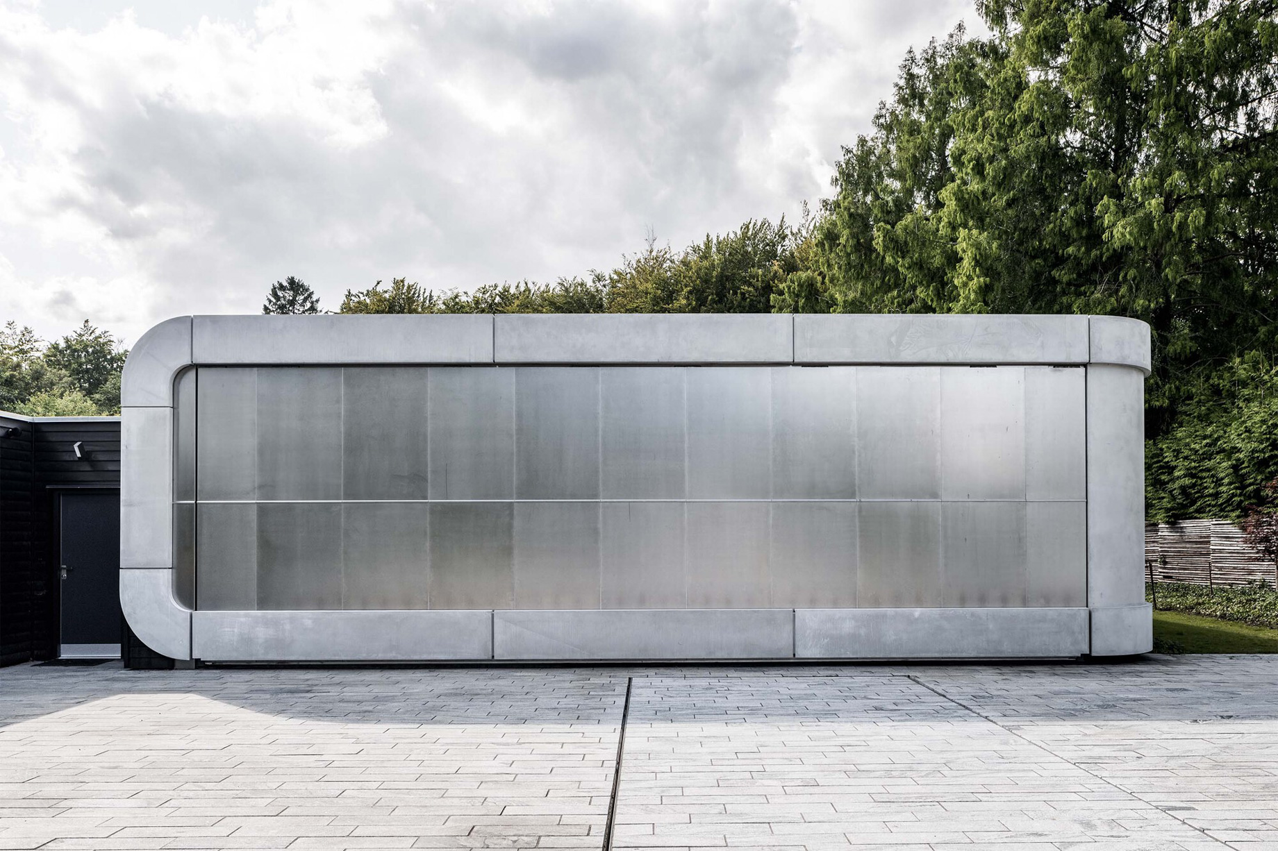 Villa Kirk Futuristic Glass Organic Exhibition Hall – Denmark – 6