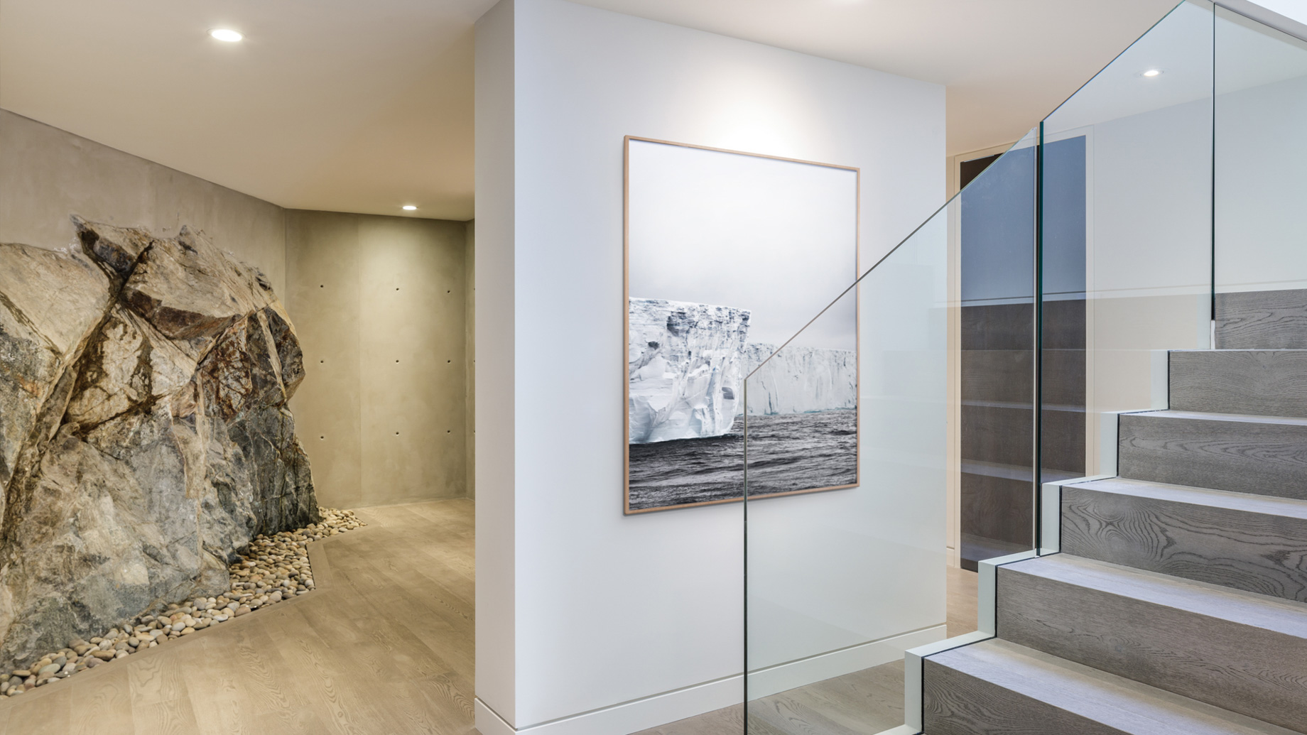 Waterfront Pavilion Residence – Eastmont Dr, West Vancouver, BC, Canada – 17