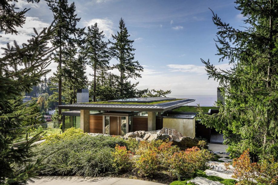 Waterfront Pavilion Residence - Eastmont Dr, West Vancouver, BC, Canada - 2