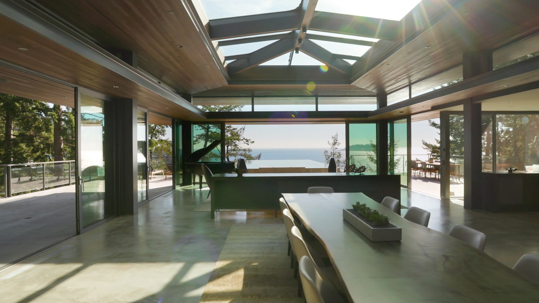 Waterfront Pavilion Residence – Eastmont Dr, West Vancouver, BC, Canada – 39