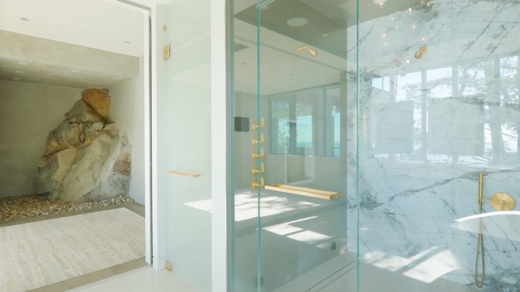 Waterfront Pavilion Residence - Eastmont Dr, West Vancouver, BC, Canada - 52