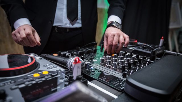 Wedding DJ