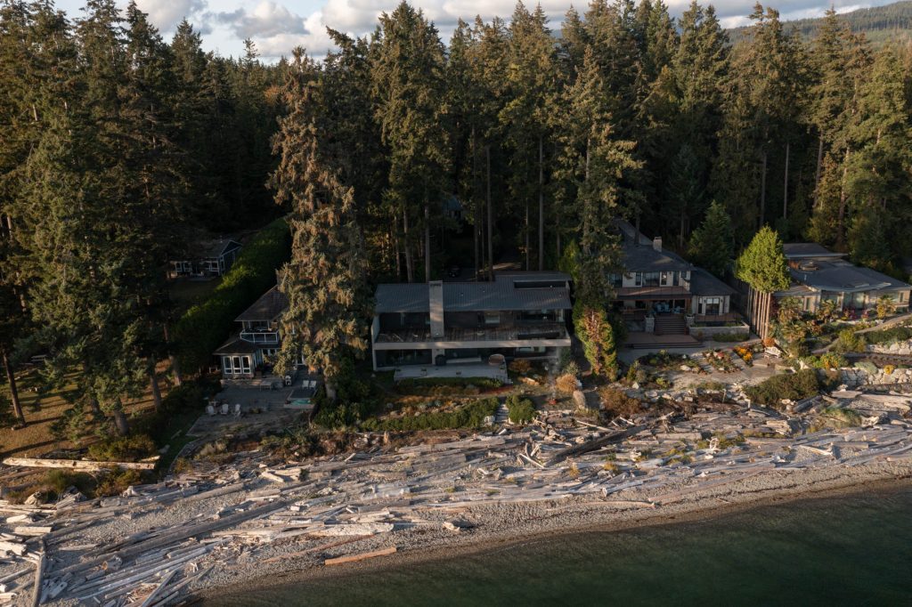 4097 Browning Rd, Sechelt, BC, Canada - Luxury Oceanfront Real Estate - 10
