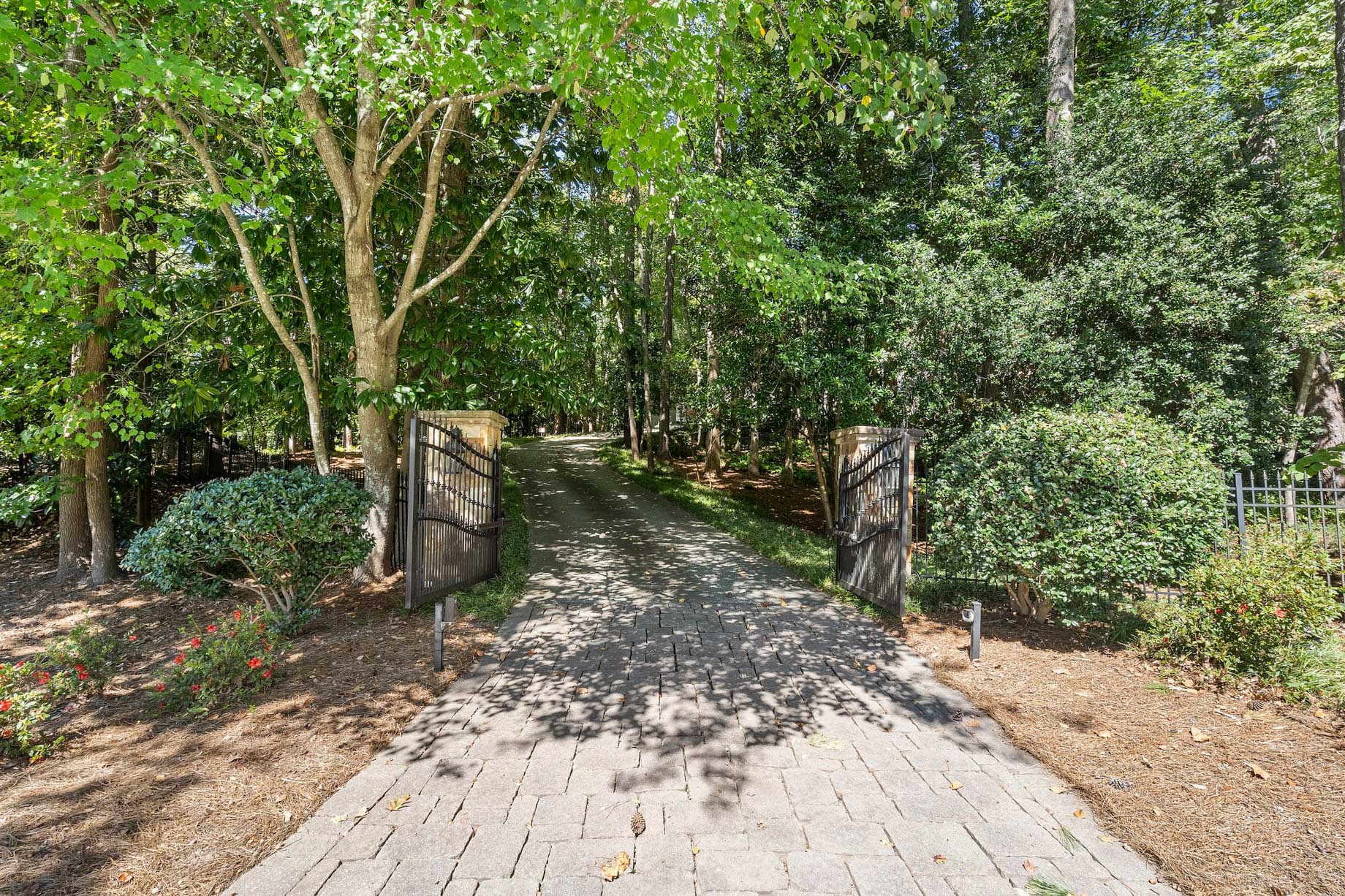 5595 Cross Gate Dr, Sandy Springs, GA, USA – Luxury Real Estate – 2