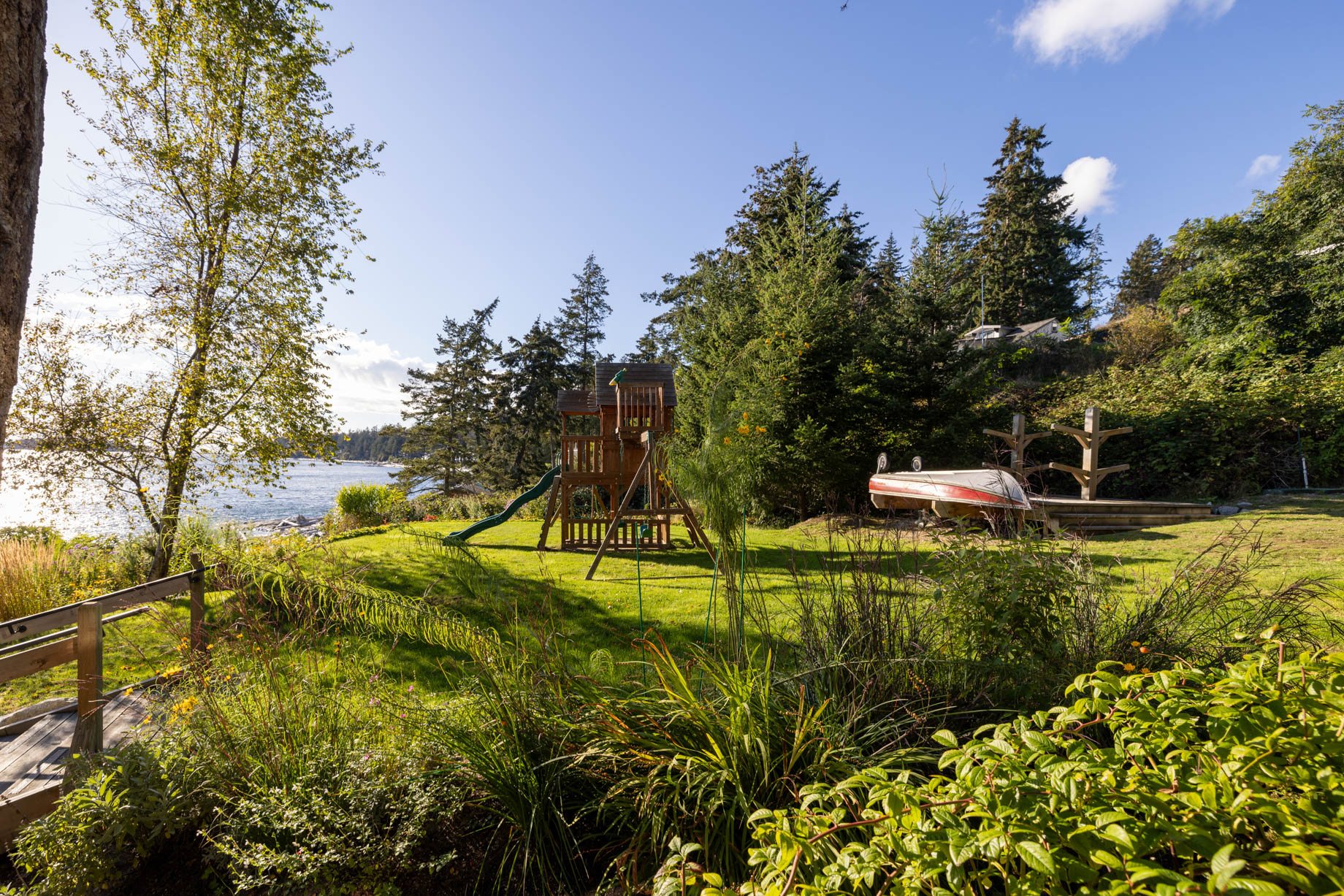 5871 – 5879 Sunshine Coast Hwy, Sechelt, BC, Canada – Luxury Oceanfront Real Estate – 14