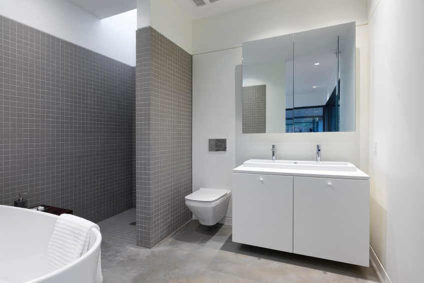 Deep Cove House - 4327 Dollar Rd, North Vancouver, BC, Canada - 17