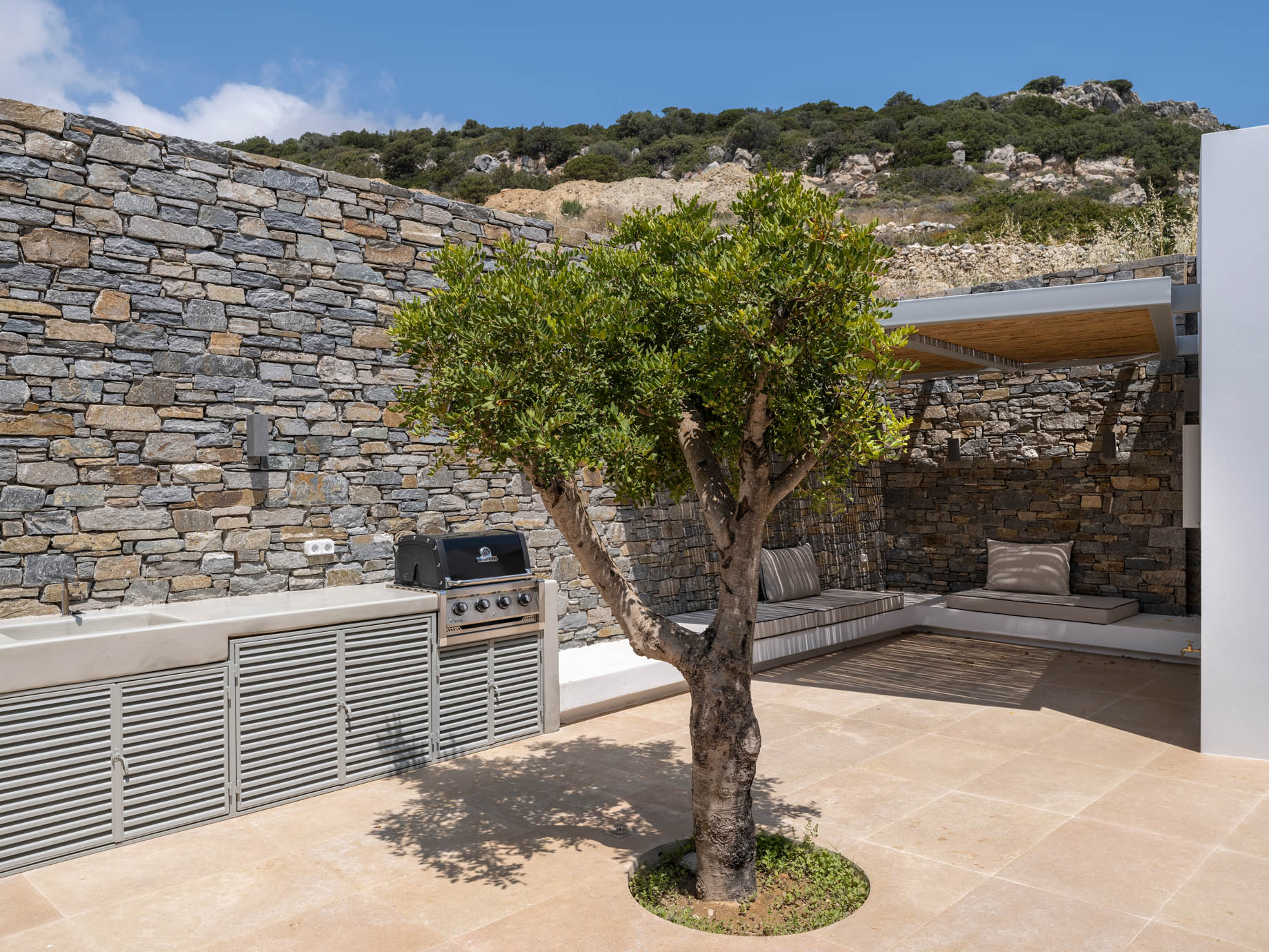 The Hill House – Kostos, Paros Island, Greece – 10