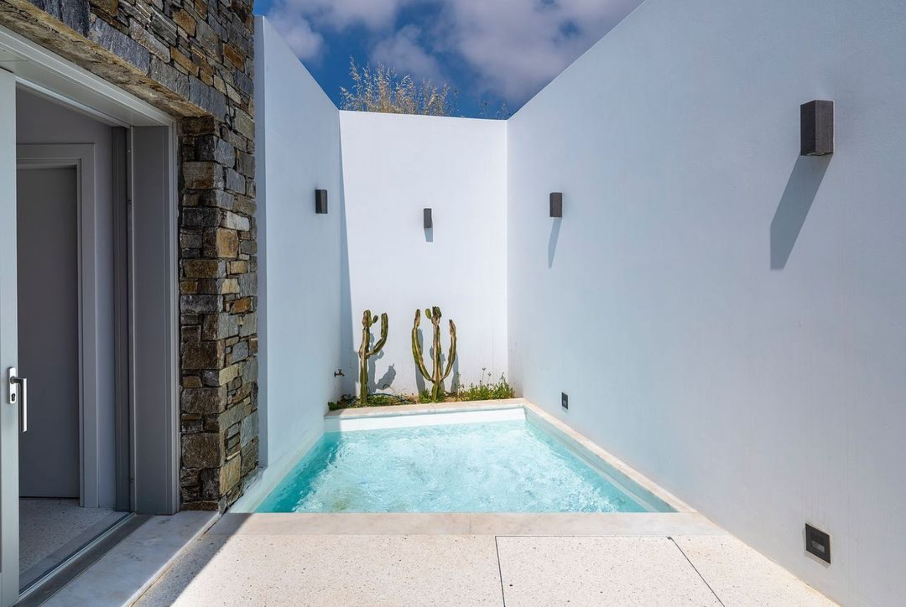The Hill House – Kostos, Paros Island, Greece – 13