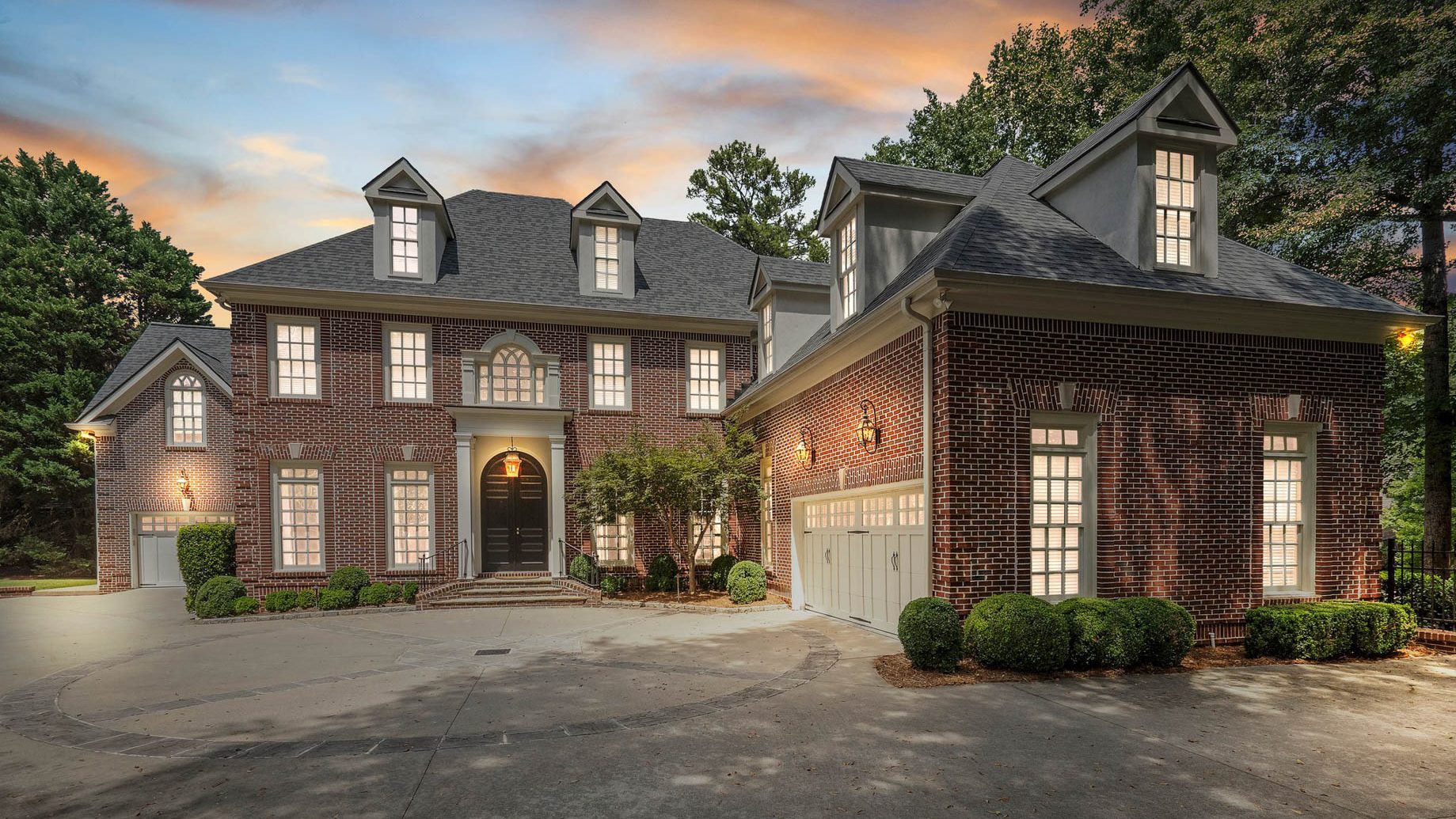1446 W Wesley Rd, Atlanta, GA, USA 🇺🇸 – SOLD – $2,725,000 – Debra Johnston