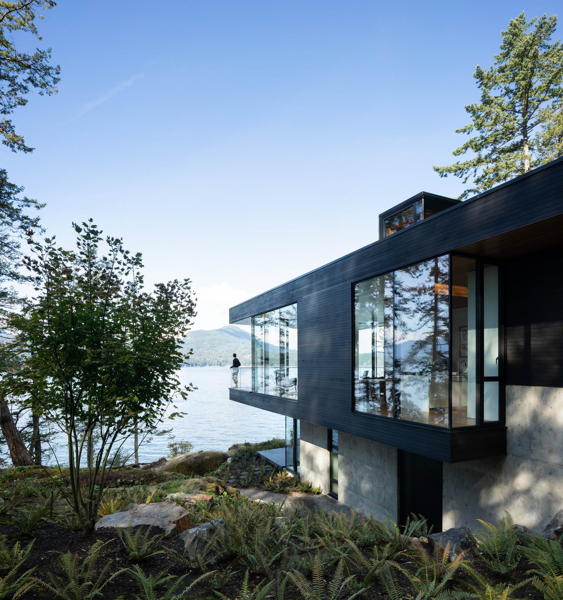 Bowen Island House – Bowen Island, BC, Canada – 16